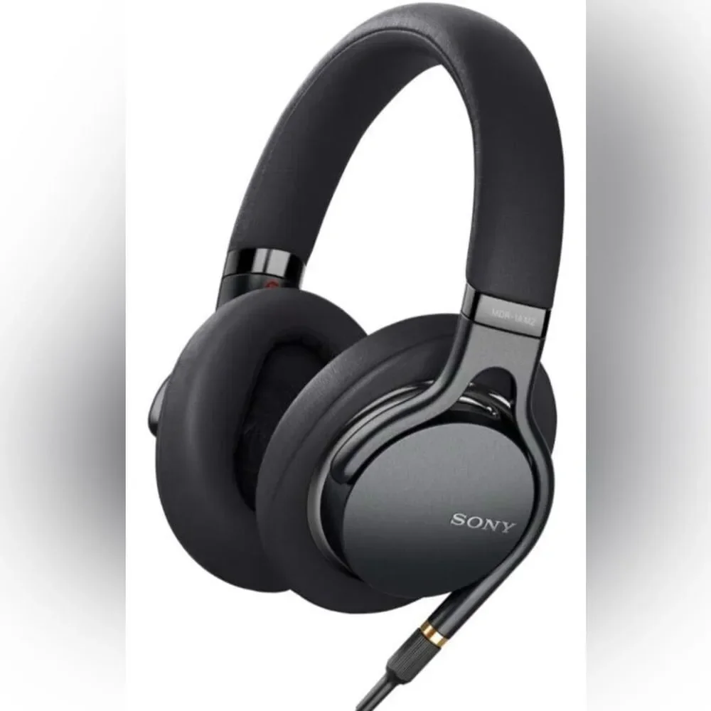 Sony MDR1AM2 Wired High Resolution Audio Black Overhead Over Ear Headphones.